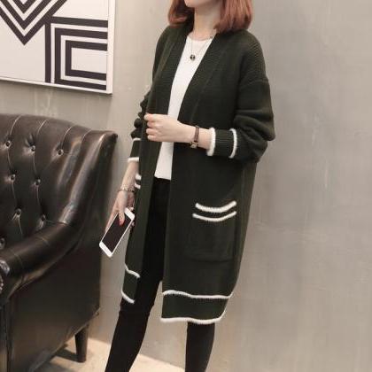 Women Fashion Loose Long Sleeve Knitted Sweater..