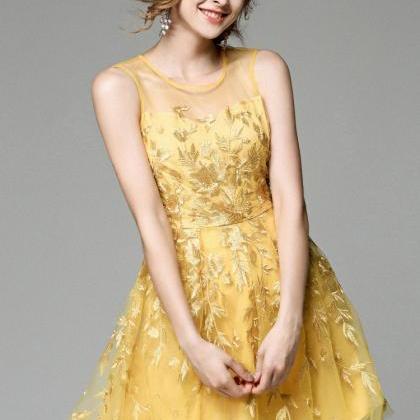 Yellow Luxury Designer Embroidery Sleeveless Dress
