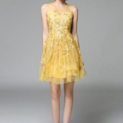 Yellow Luxury Designer Embroidery Sleeveless Dress