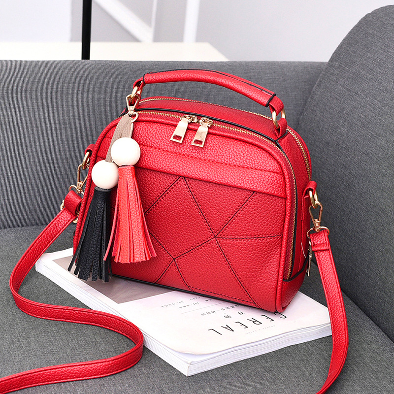 New Small Fashion Tassels Shoulder Messenger Bag - Red