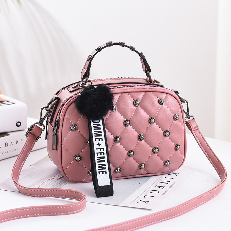 Such a cute pink bag  Pink bag, Bags, Mini bag