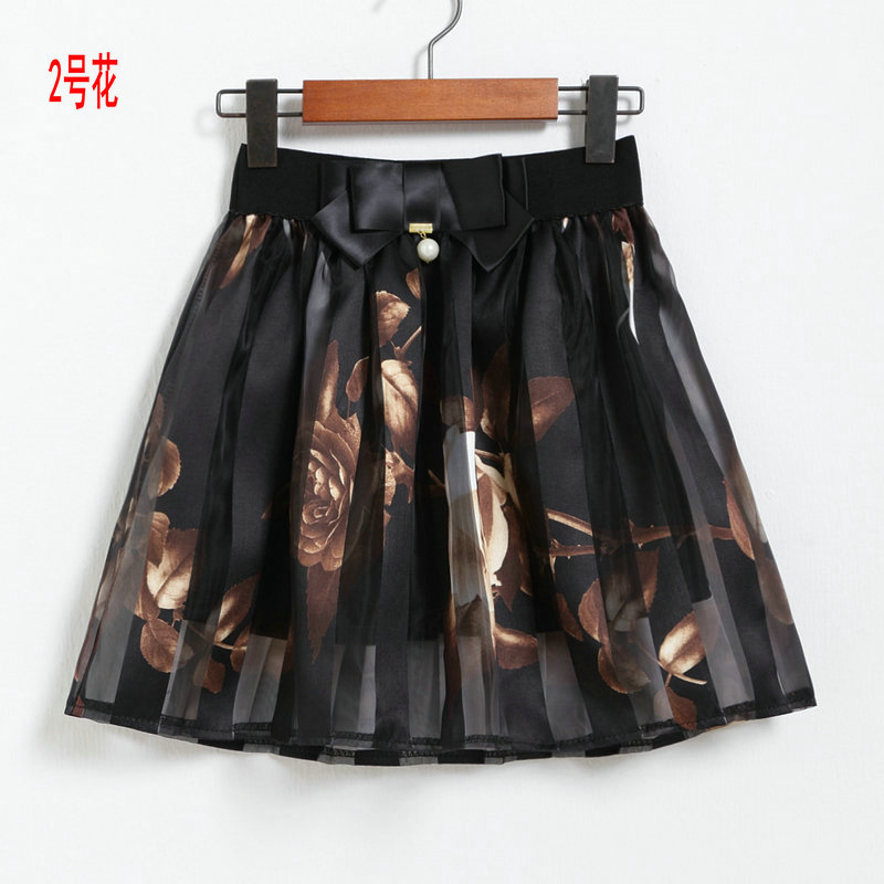 Nice Flower Pattern Chiffon Skirt - Black