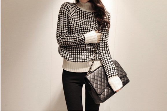 Sweet Women Black And White Grid Top Neck Shirt Sweater