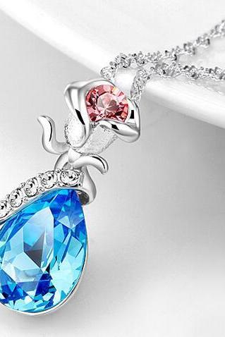 Fashion Women's Crystal Pendant Necklace - Blue